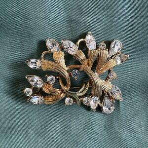 Coro Vintage Brooch Pin Gold Tone Clear Rhinestone Navettes Round Scroll Signed